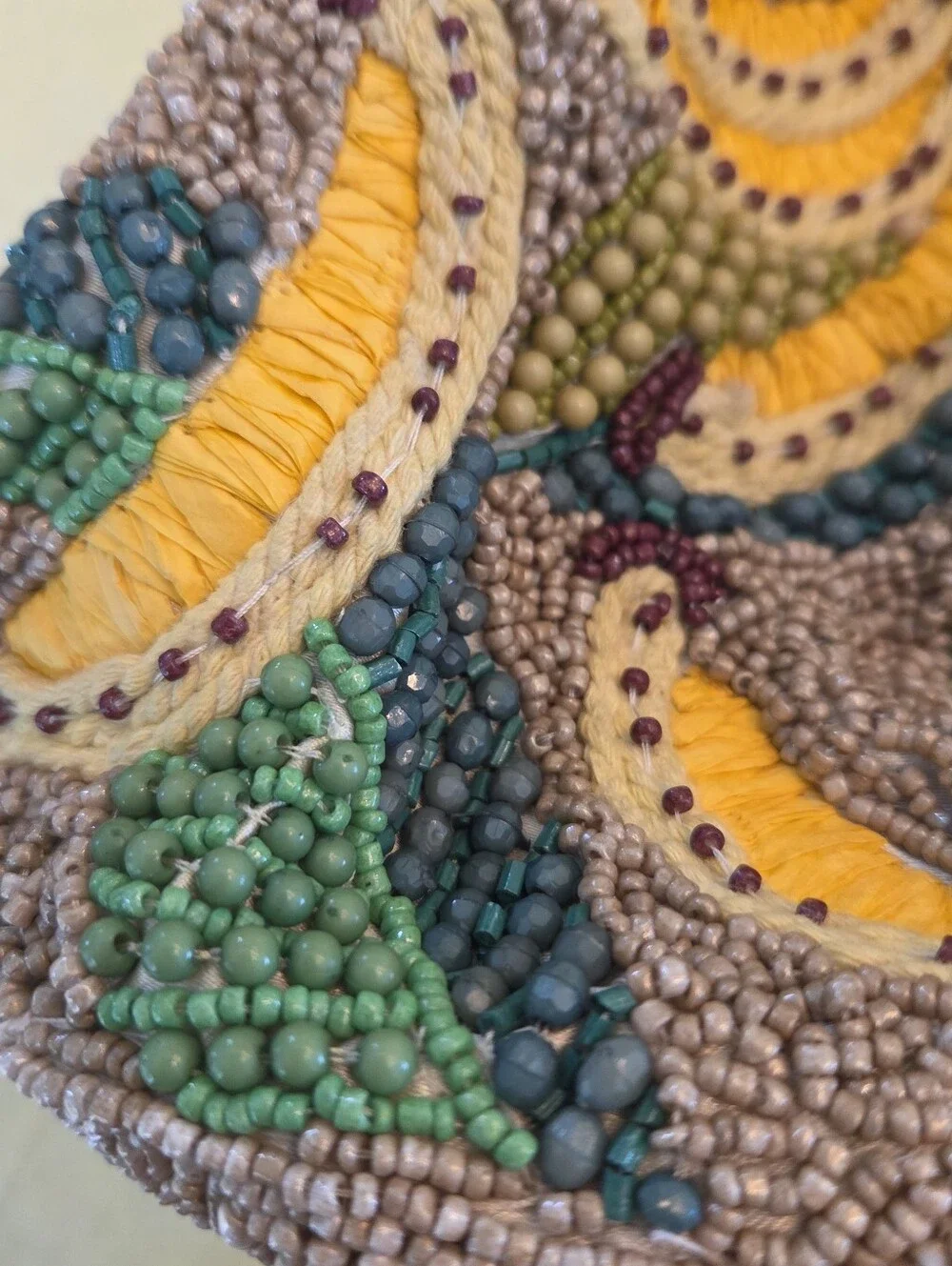NWT Beaded Banana Bag Handcrafted Crossbody Purse Chain Strap